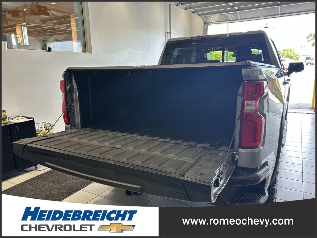 Used 2024 Chevrolet Silverado 1500 ZR2 w/ Technology Package AWD/4WD image 16