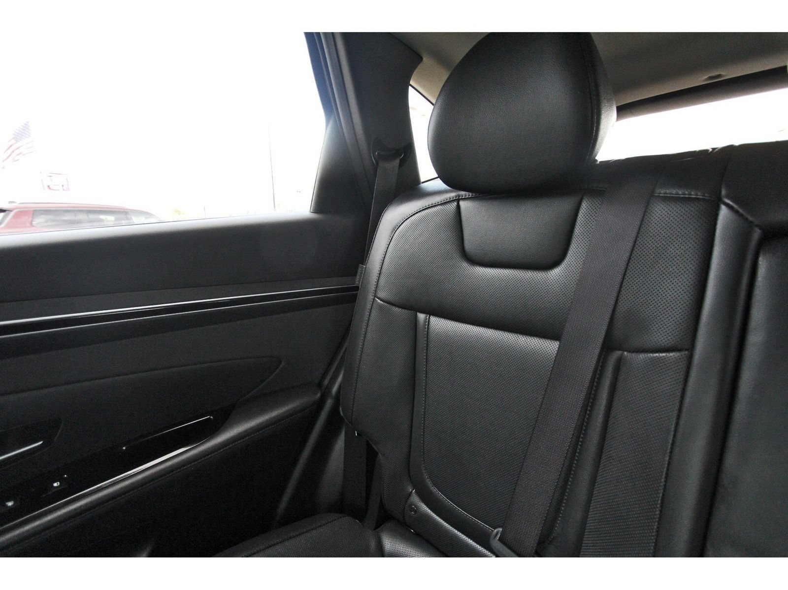Used 2024 Hyundai Tucson Limited AWD/4WD image 14