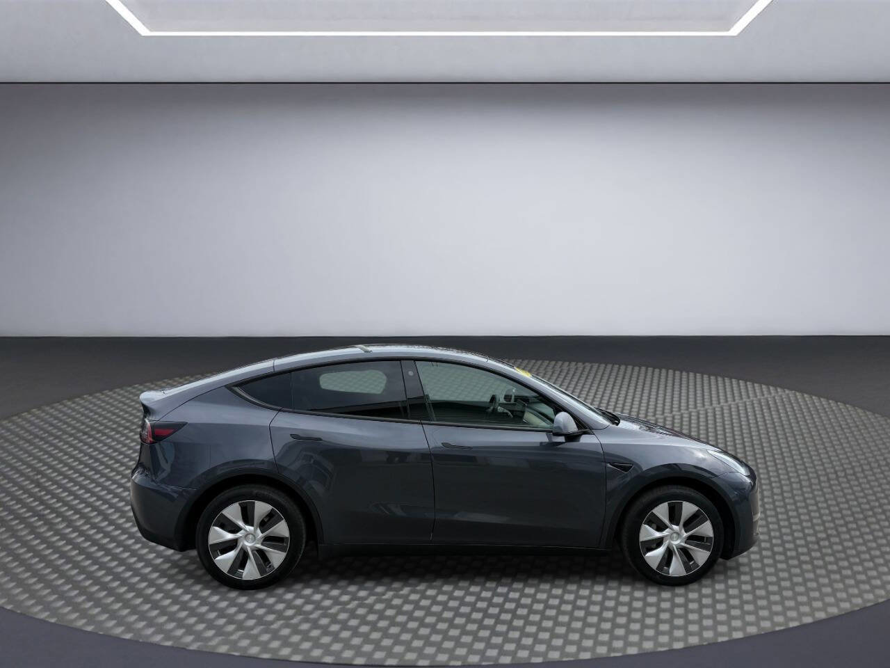 Used 2021 Tesla Model Y Long Range image 8