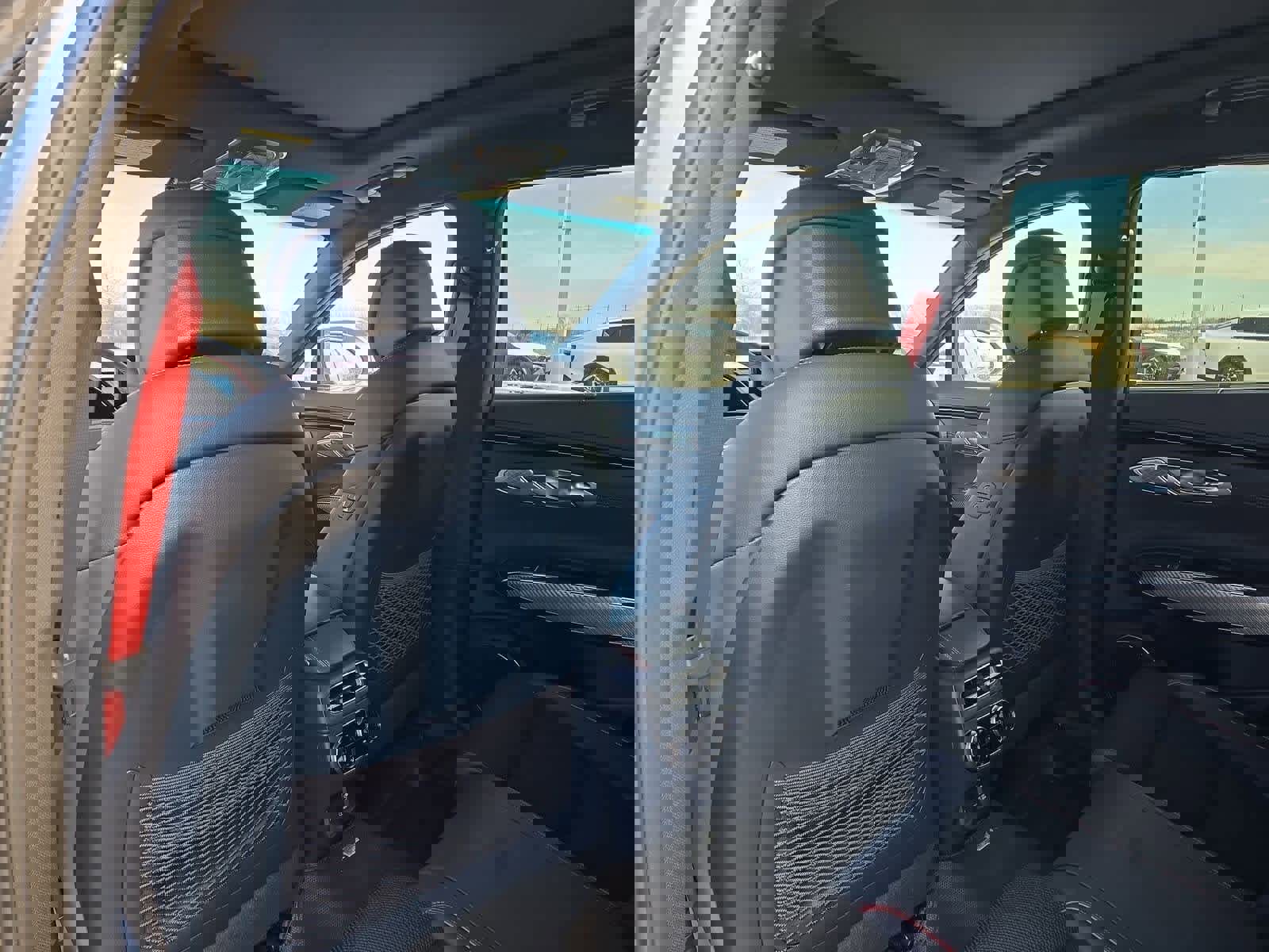 Used 2023 Genesis GV70 2.5T w/ Sport Prestige Package image 17