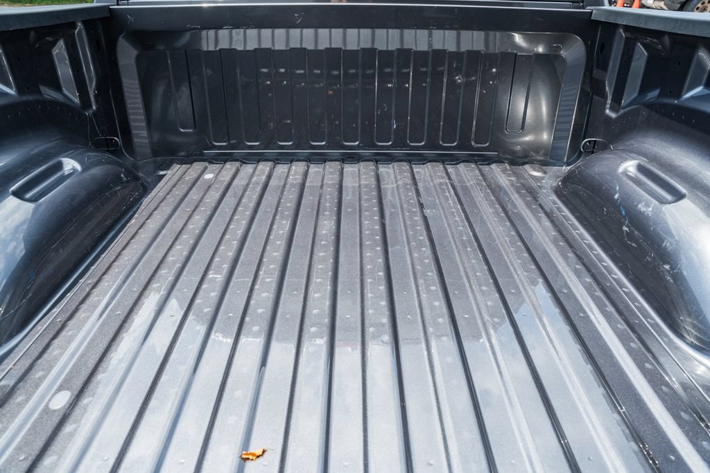 Used 2023 RAM 1500 Laramie AWD/4WD image 11