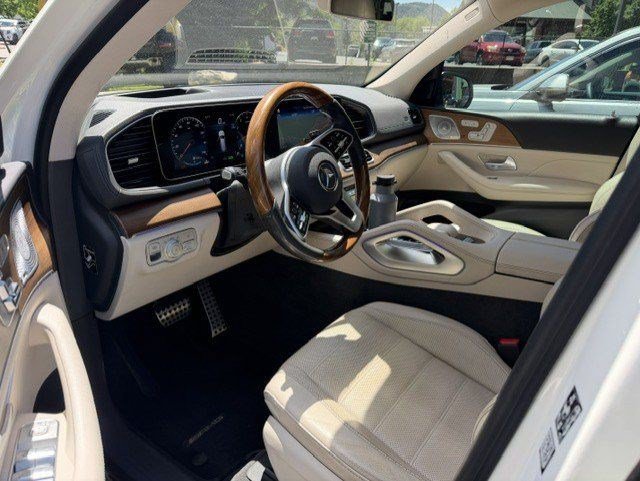 Used 2020 Mercedes-Benz GLS 580 4MATIC image 2