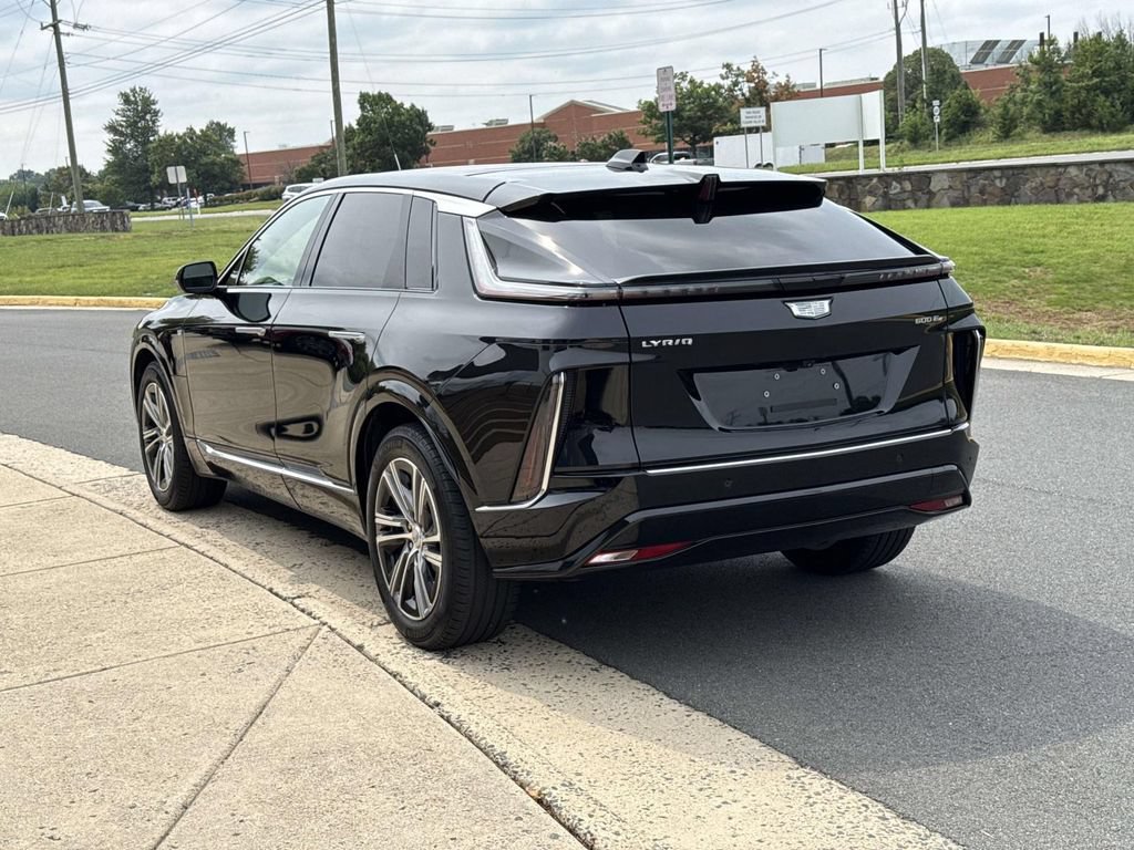 Certified 2024 Cadillac Lyriq Luxury w/ LPO, Floor Liner Package AWD/4WD image 23