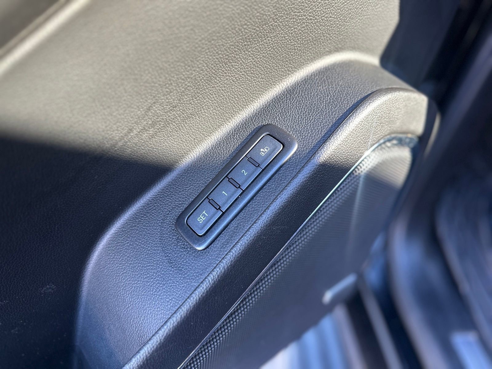 Used 2018 Chevrolet Tahoe LT w/ Texas Edition Package image 18