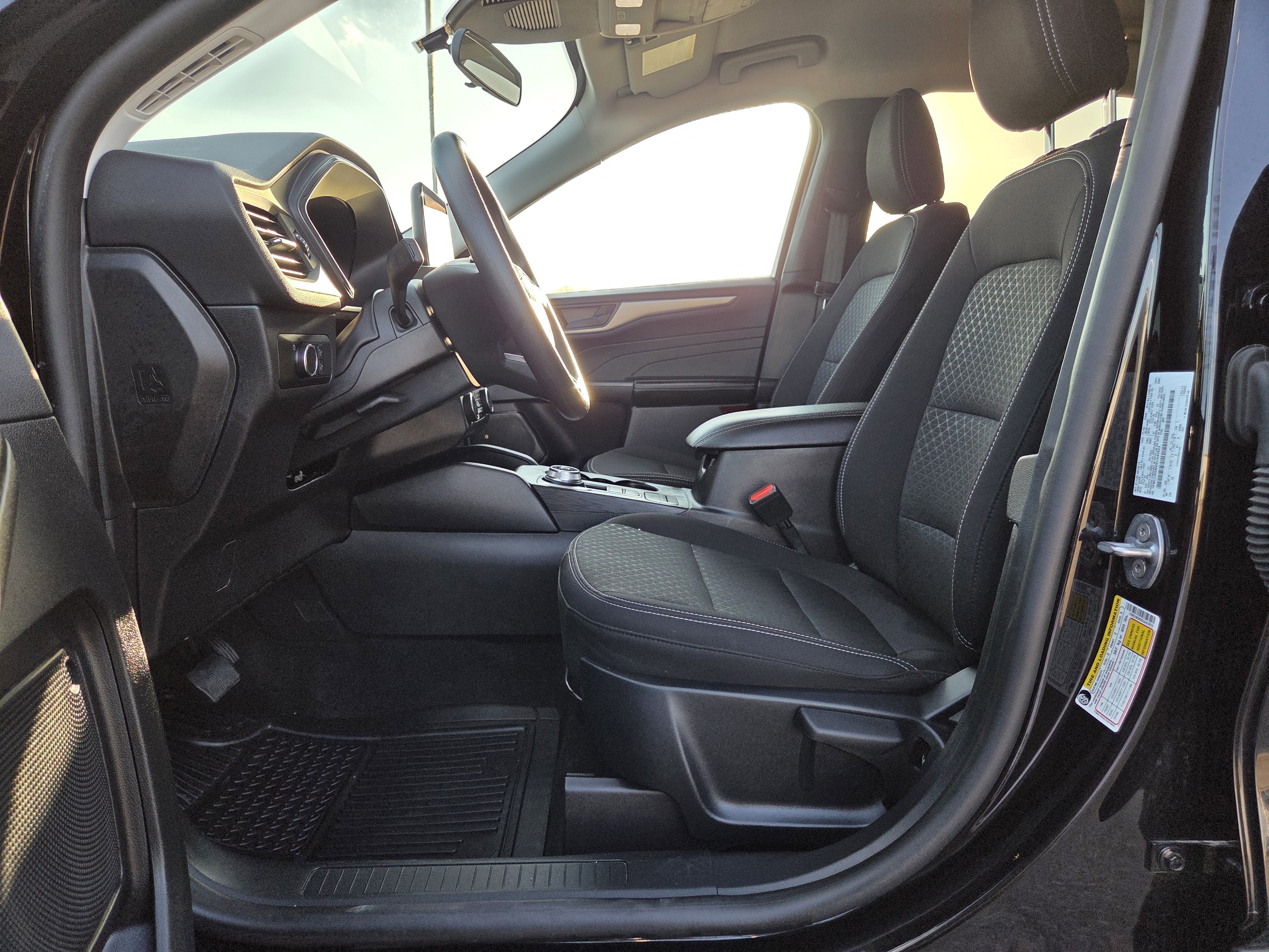 Used 2025 Ford Escape Active image 12