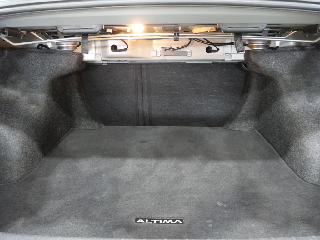 Used 2024 Nissan Altima 2.5 SR image 23