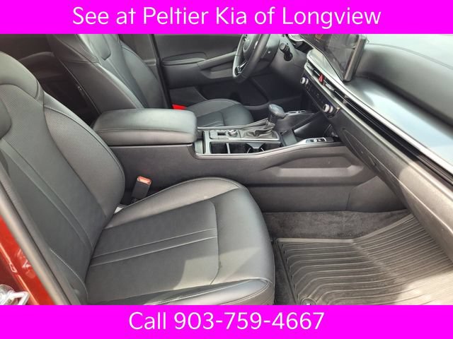 Certified 2025 Kia Sorento S FWD image 10