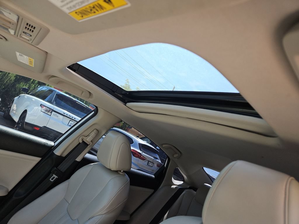 Used 2020 Honda Insight Touring image 21