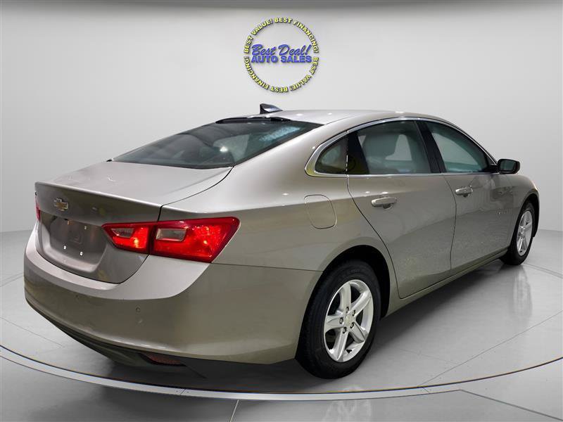 Used 2022 Chevrolet Malibu LS w/ Driver Confidence Package II FWD image 4