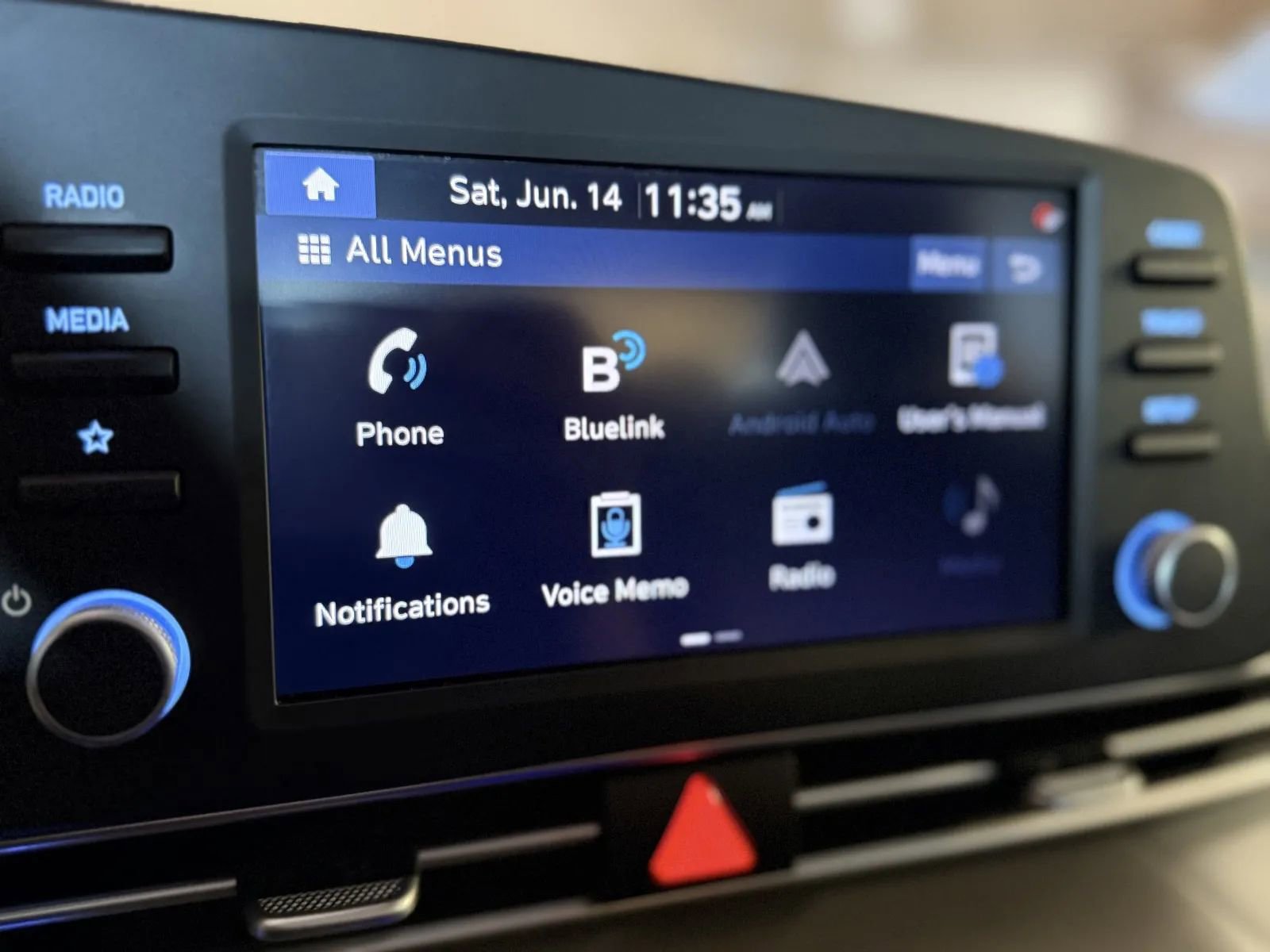 Used 2023 Hyundai Elantra SEL image 33