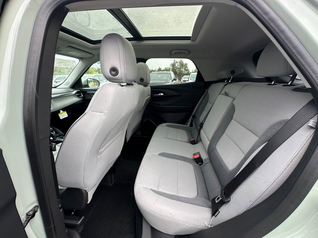 New 2026 Chevrolet TrailBlazer LT w/ Convenience Package AWD/4WD image 30