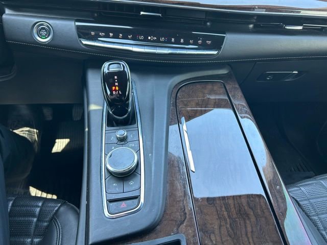 Used 2021 Cadillac Escalade ESV Sport Platinum AWD/4WD image 18