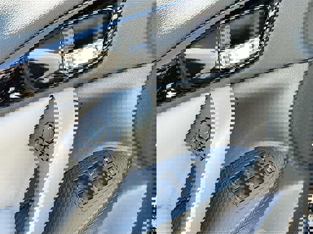 New 2026 Mitsubishi Eclipse Cross SEL image 17