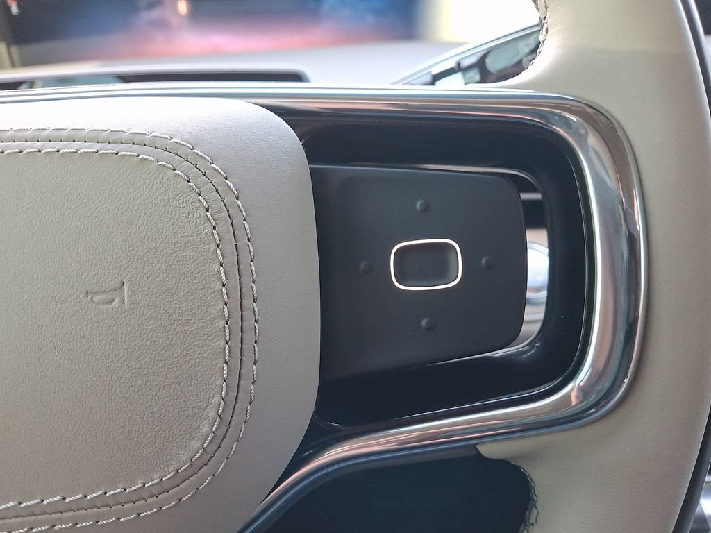 Certified 2024 Lincoln Nautilus Premier AWD/4WD image 21