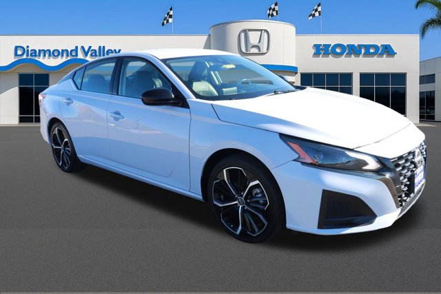 Used 2024 Nissan Altima 2.5 SR