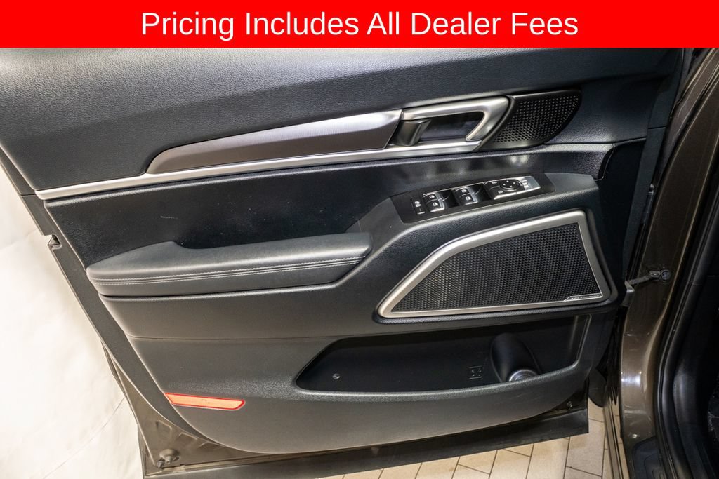 Certified 2023 Kia Telluride S w/ S Sunroof Package AWD/4WD image 13