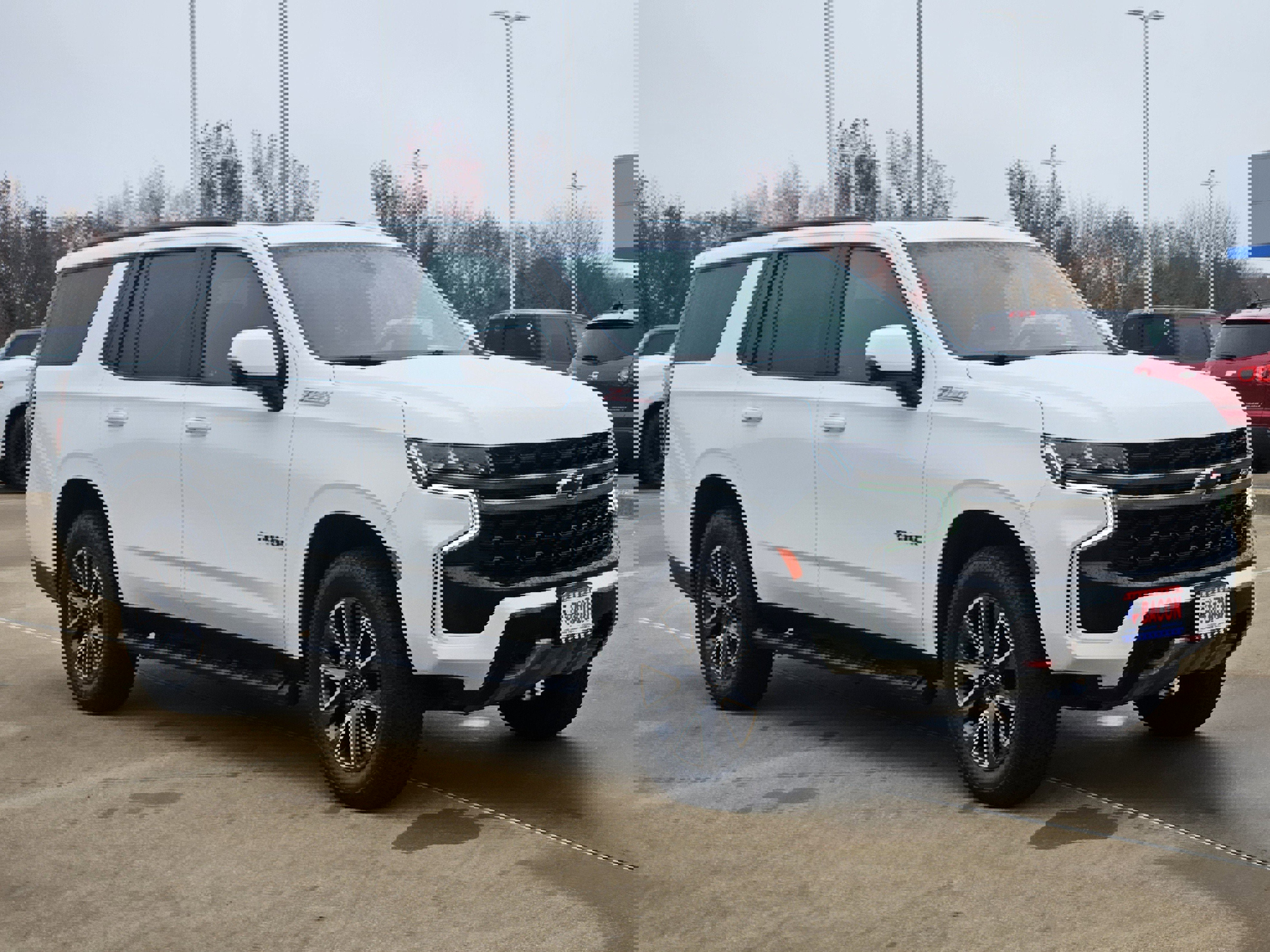 Used 2022 Chevrolet Tahoe Z71 w/ Luxury Package image 3