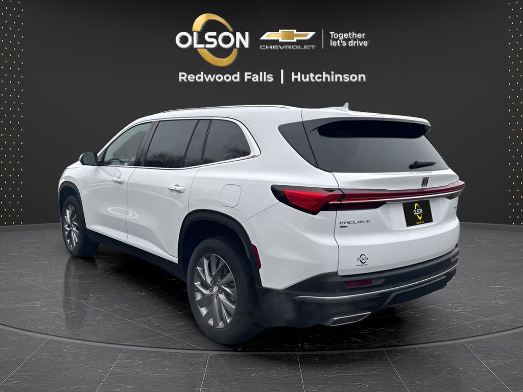 Used 2025 Buick Enclave Preferred image 3