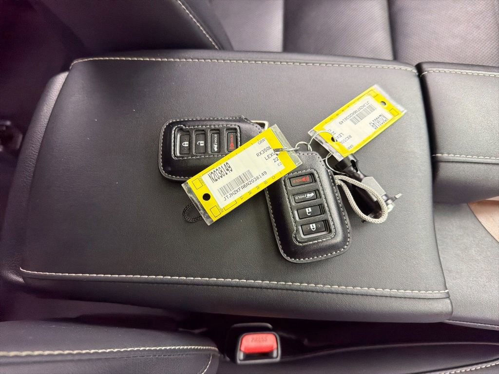 Used 2022 Lexus RX 350L Premium w/ Premium Package AWD/4WD image 36