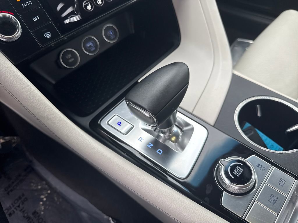 Used 2024 Genesis G70 2.5T image 27