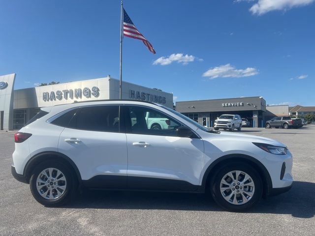 Used 2023 Ford Escape Active w/ Tech Pack #1 FWD image 7