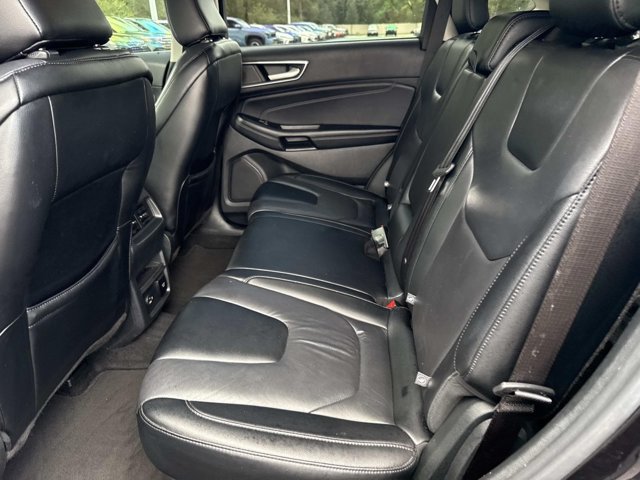 Used 2022 Ford Edge Titanium AWD/4WD image 7