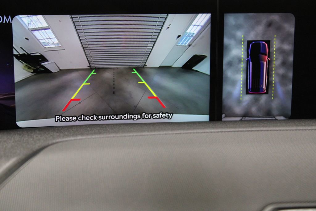 Used 2025 Lincoln Navigator Reserve image 66