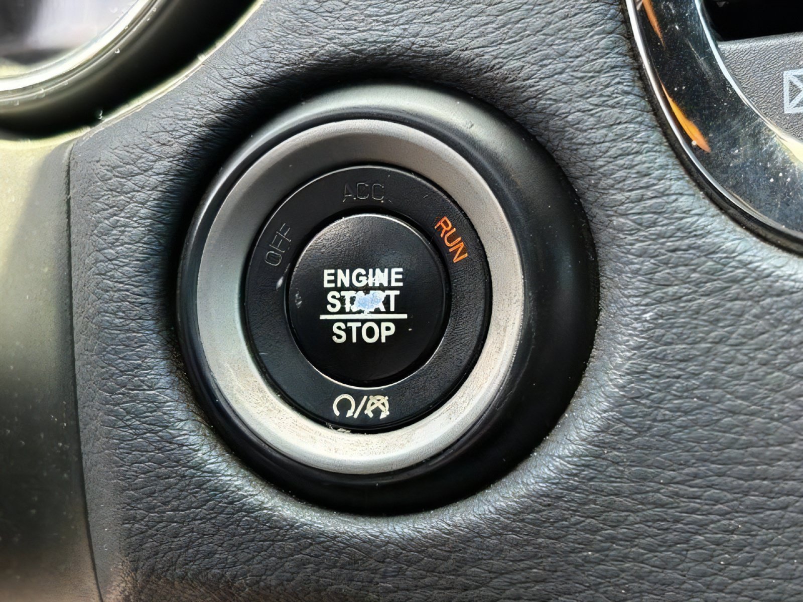 Used 2020 Dodge Durango GT RWD image 32