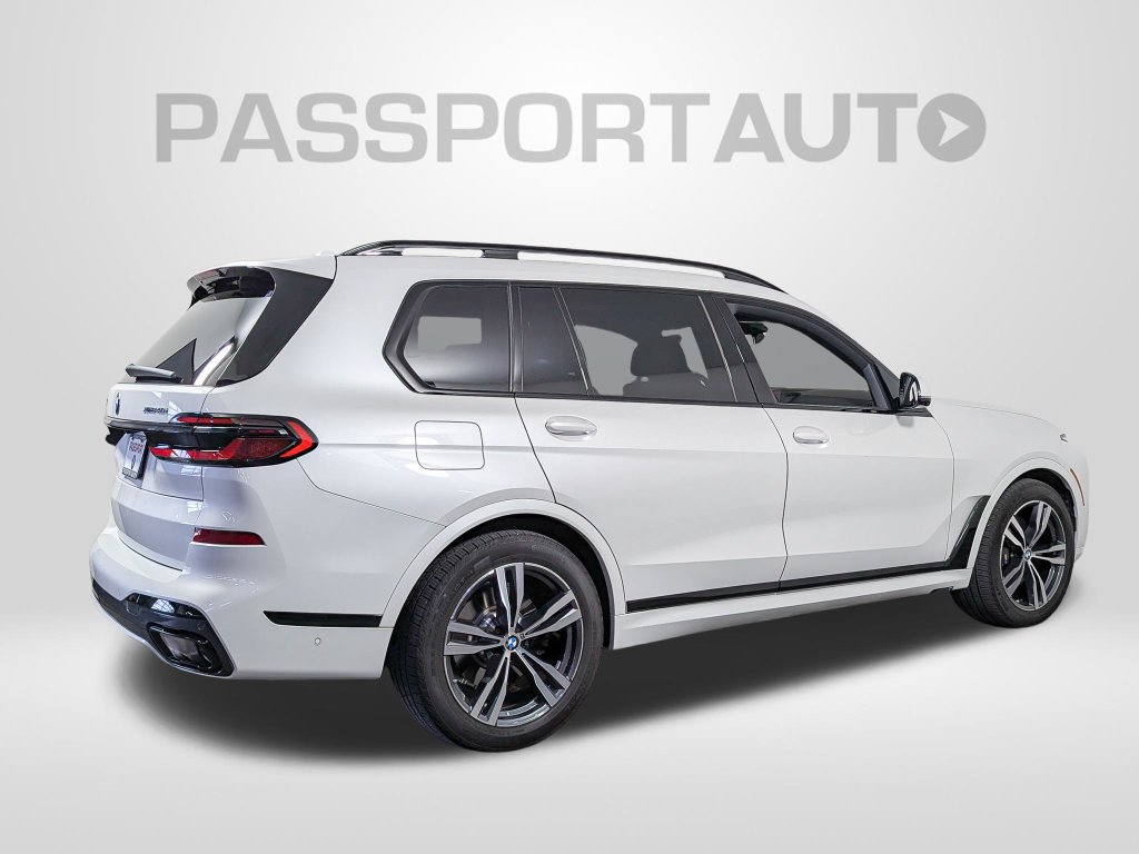 Used 2026 BMW X7 xDrive40i AWD/4WD image 7