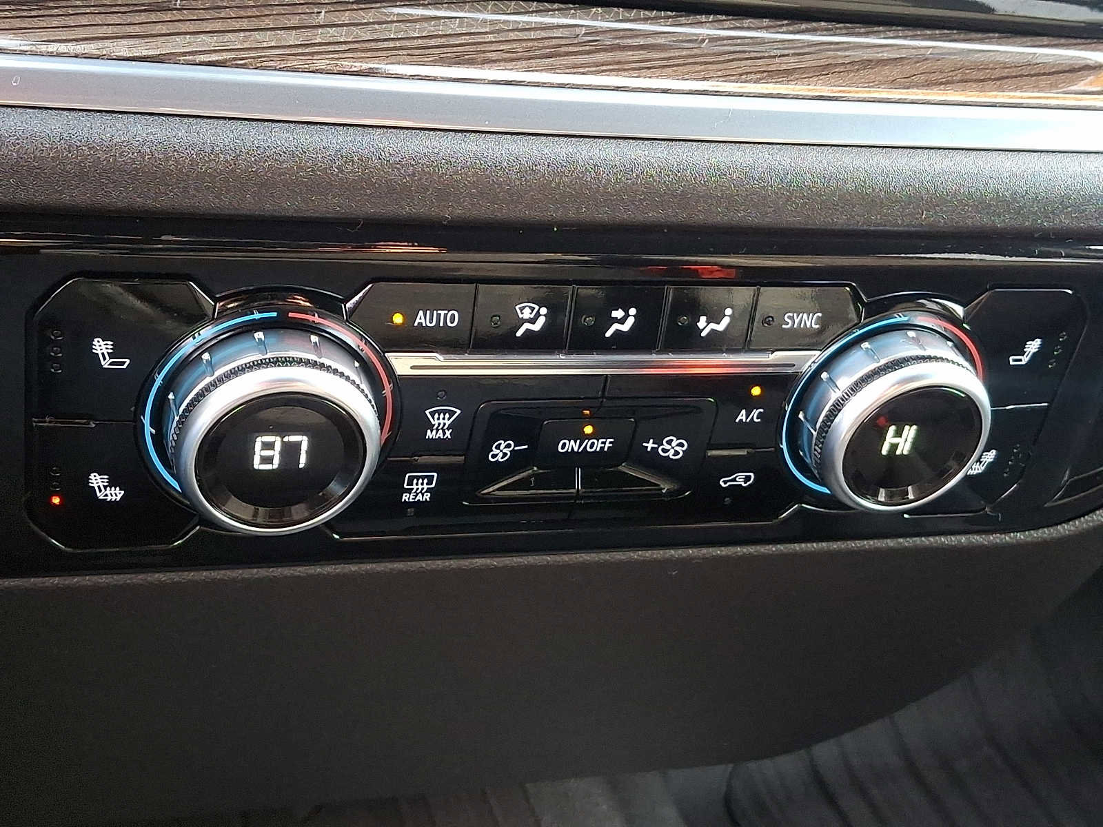 Certified 2025 GMC Sierra 1500 Elevation image 15