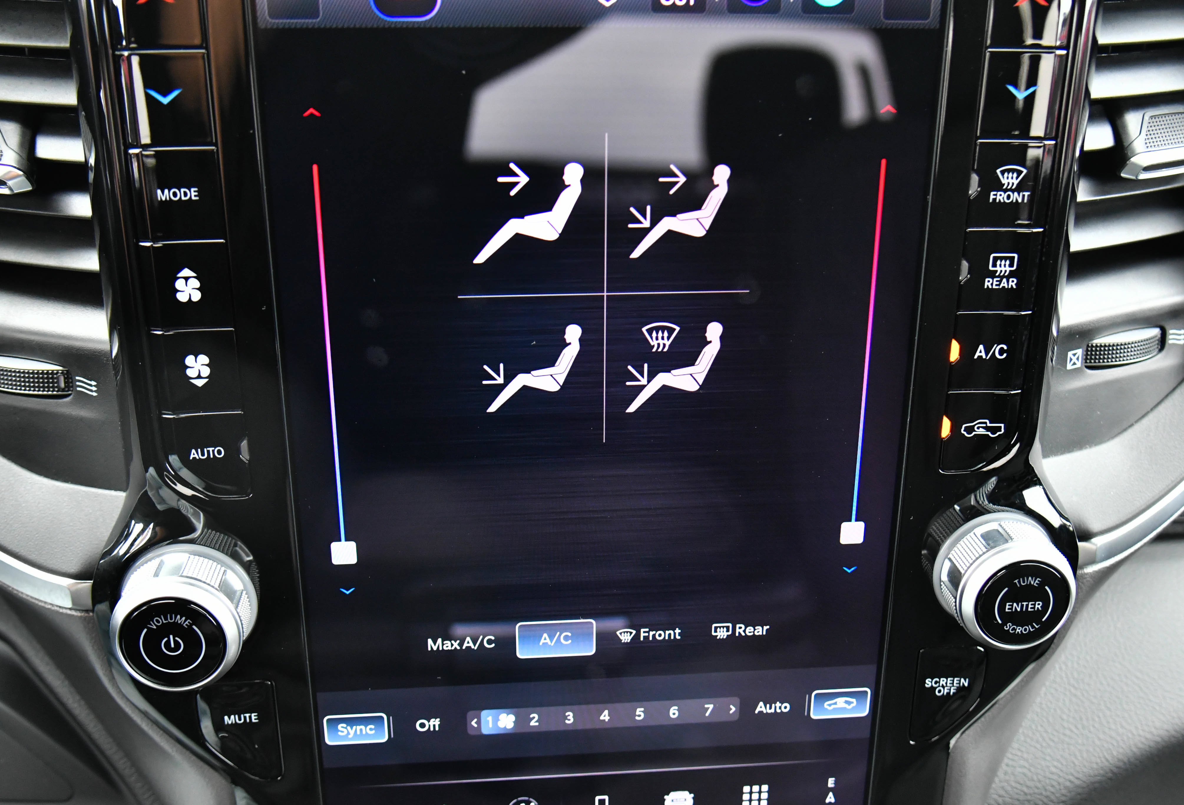 Used 2026 RAM 2500 Big Horn AWD/4WD image 23
