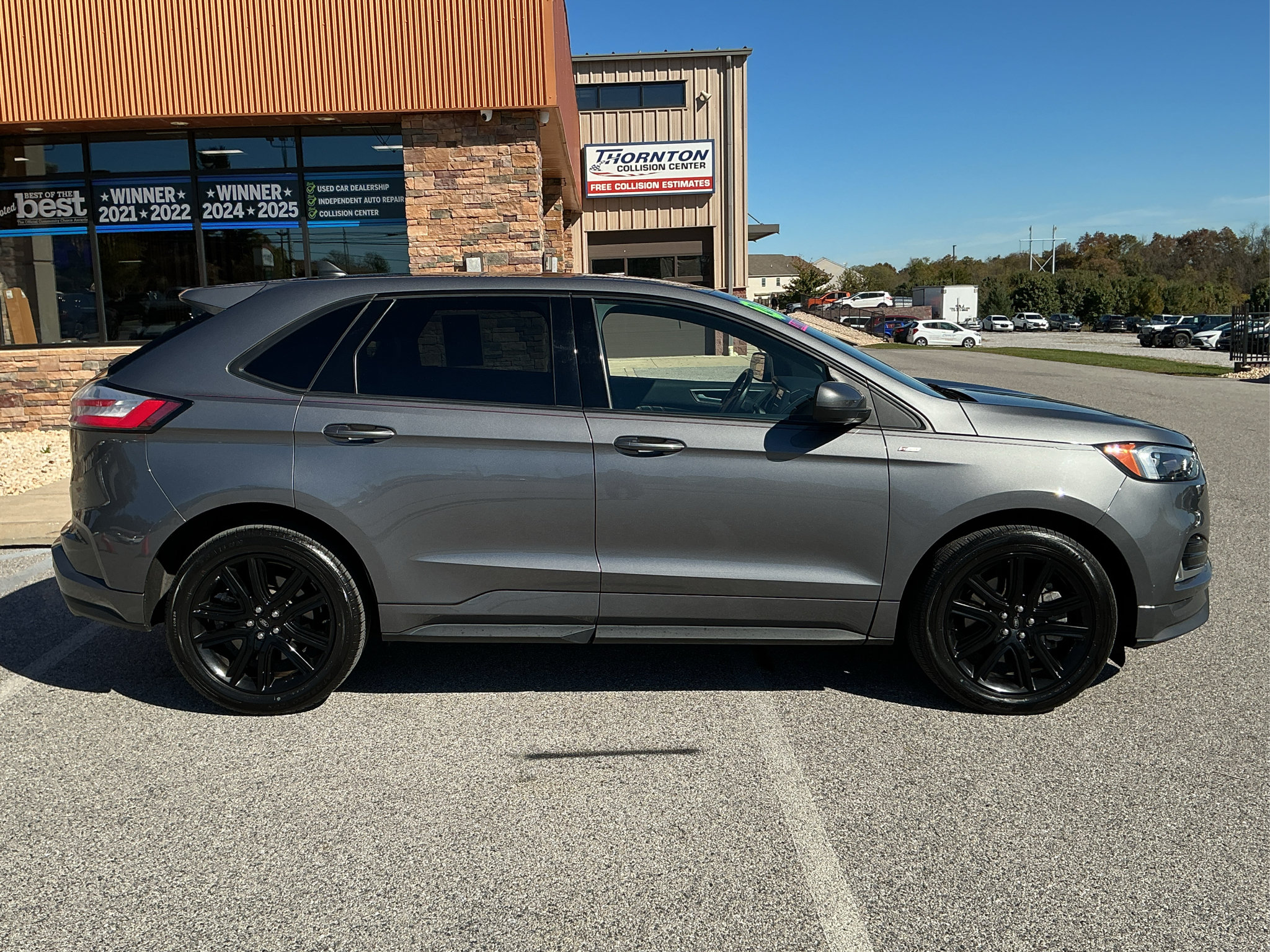 Used 2021 Ford Edge ST-Line AWD/4WD image 2