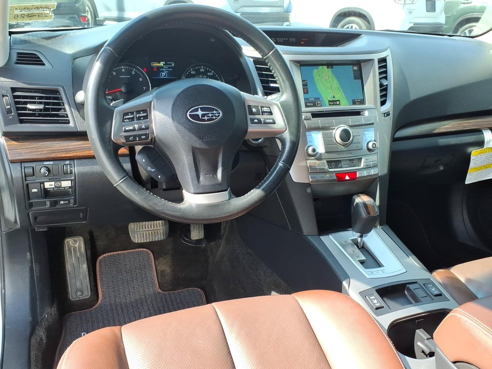 Used 2014 Subaru Outback 2.5i Limited AWD/4WD image 10