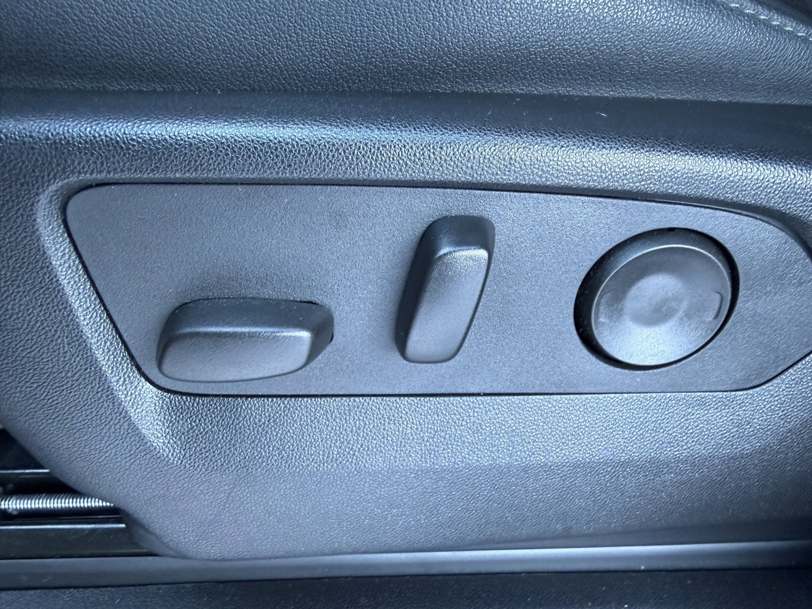 Used 2025 Chevrolet Suburban Z71 w/ Z71 Off-Road Package image 46