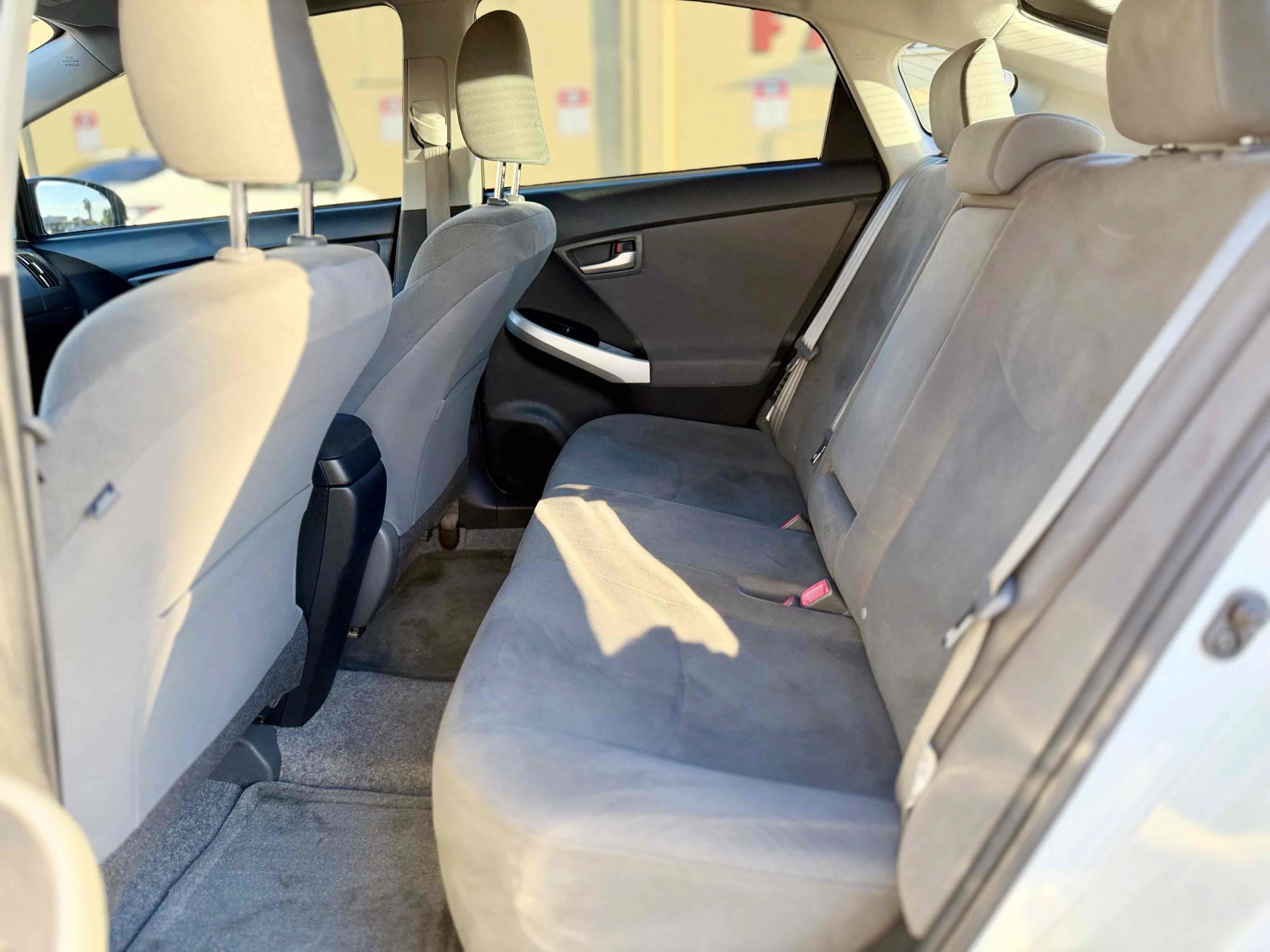 Used 2014 Toyota Prius Three FWD image 27