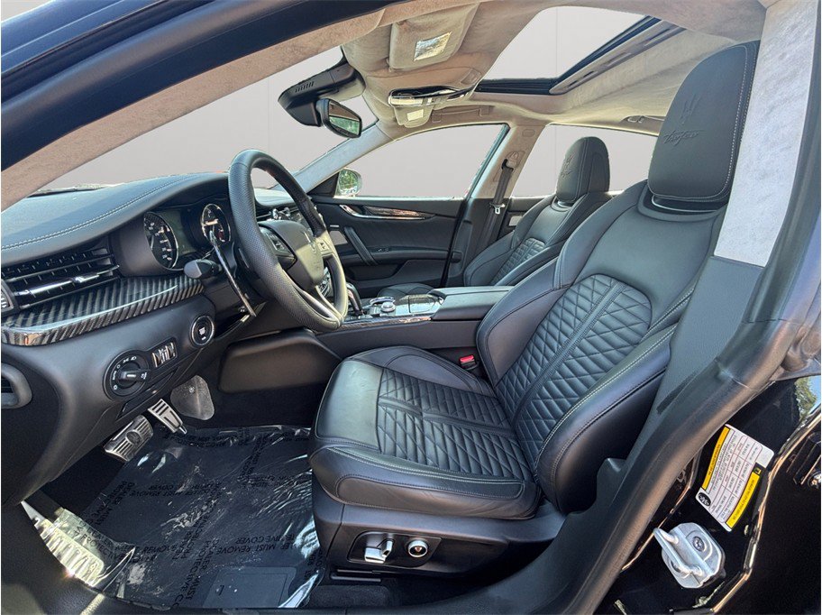 Used 2022 Maserati Quattroporte Trofeo RWD image 2
