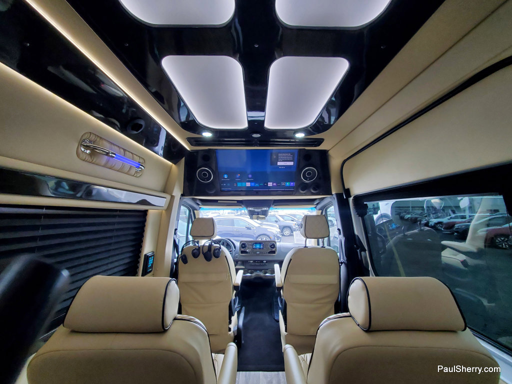 Used 2021 Mercedes-Benz Sprinter 2500 image 7