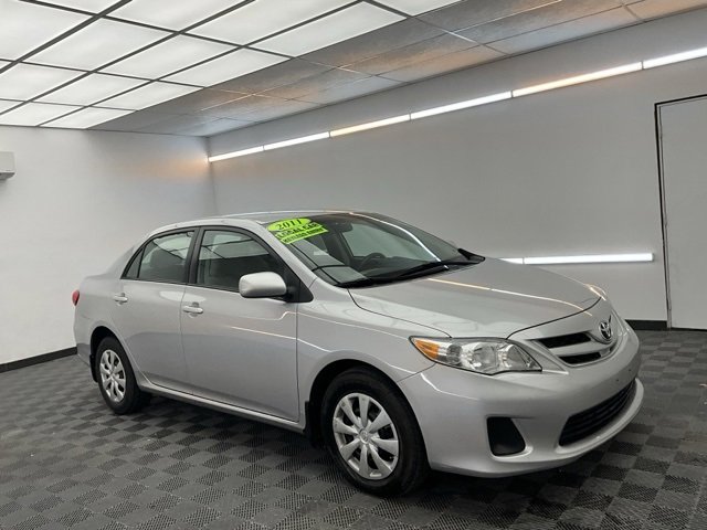 Used 2011 Toyota Corolla LE image 3