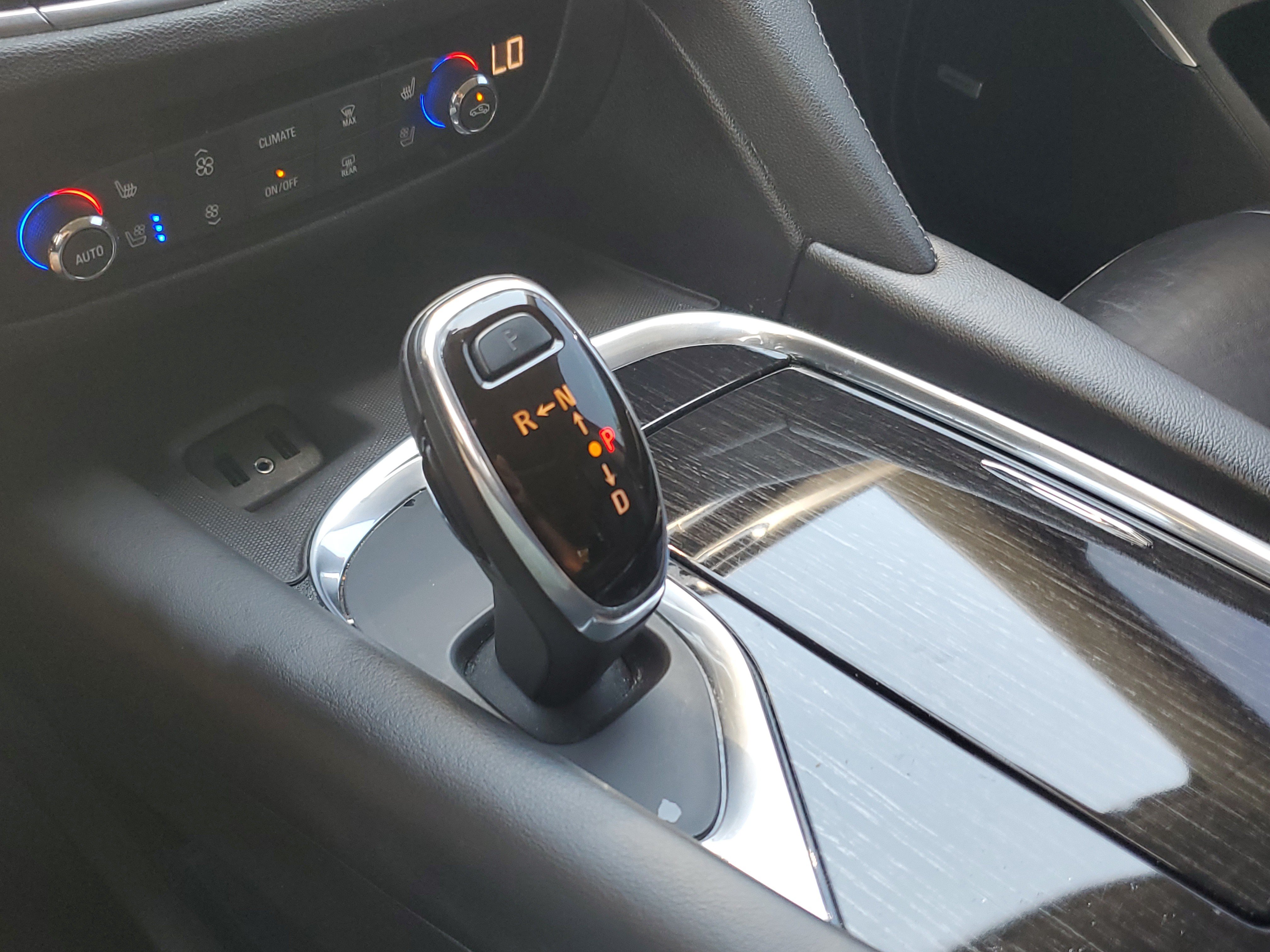Used 2019 Buick Enclave Avenir w/ Avenir Technology Package FWD image 28