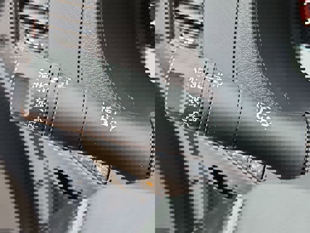 Used 2023 Nissan Frontier Pro-X w/ Pro-X Premium Package image 29