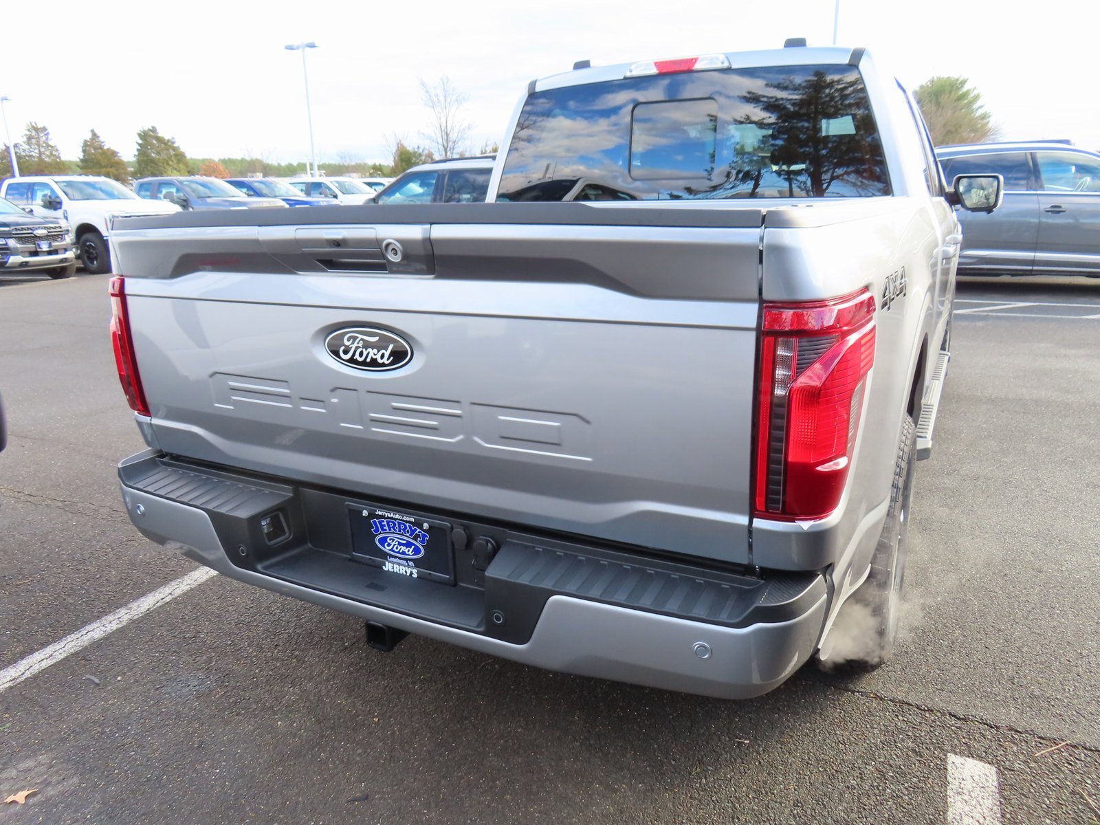 New 2025 Ford F150 XLT w/ Equipment Group 302A MID image 4