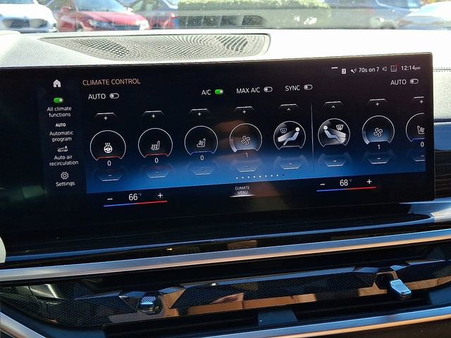 Used 2023 BMW X7 xDrive40i w/ Executive Package image 25