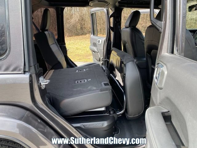 Used 2022 Jeep Wrangler Unlimited Sahara AWD/4WD image 42