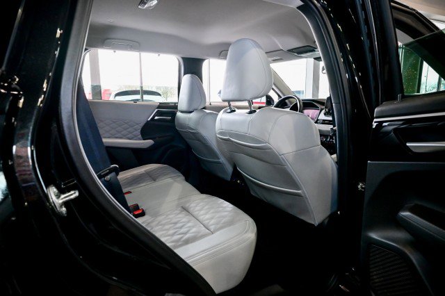 Used 2024 Mitsubishi Outlander SEL Black Edition image 24