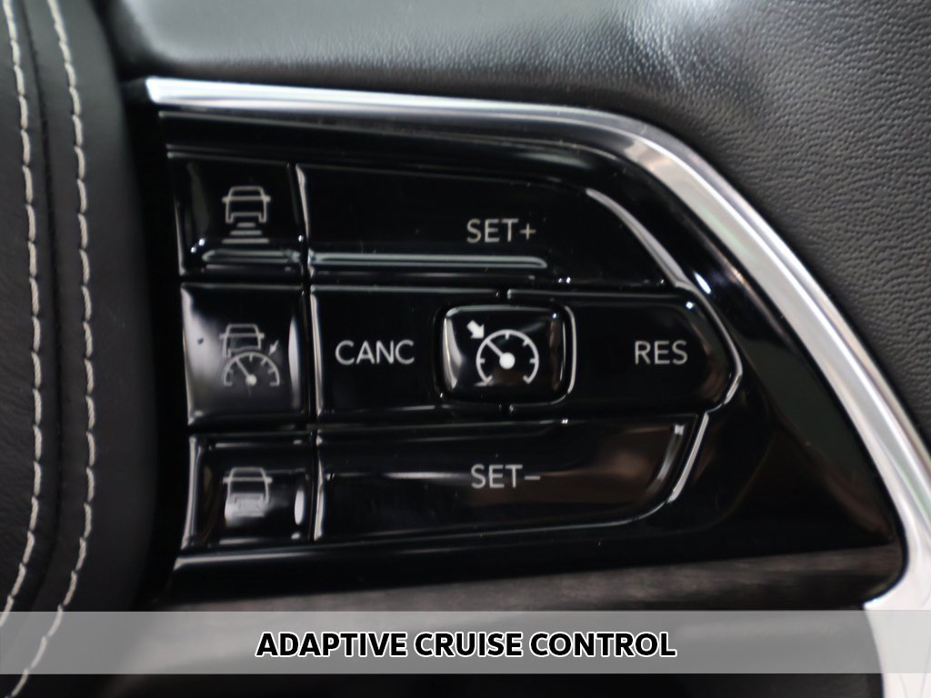 Used 2022 Jeep Grand Cherokee Overland w/ Luxury Tech Group IV image 6