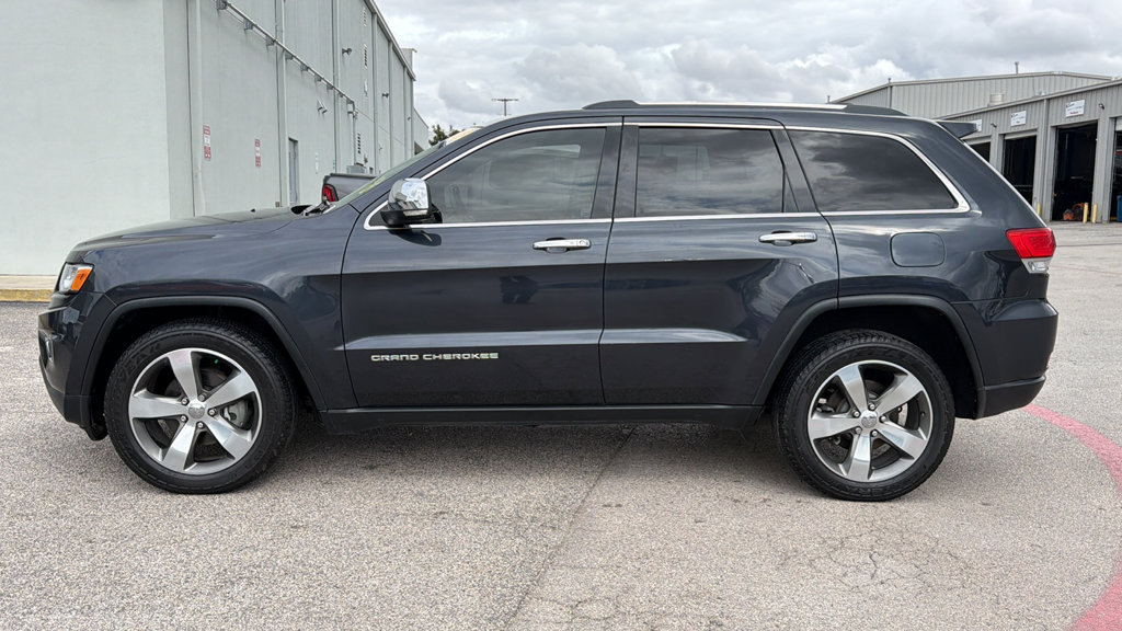 Used 2015 Jeep Grand Cherokee Limited w/ Luxury Group II AWD/4WD image 4