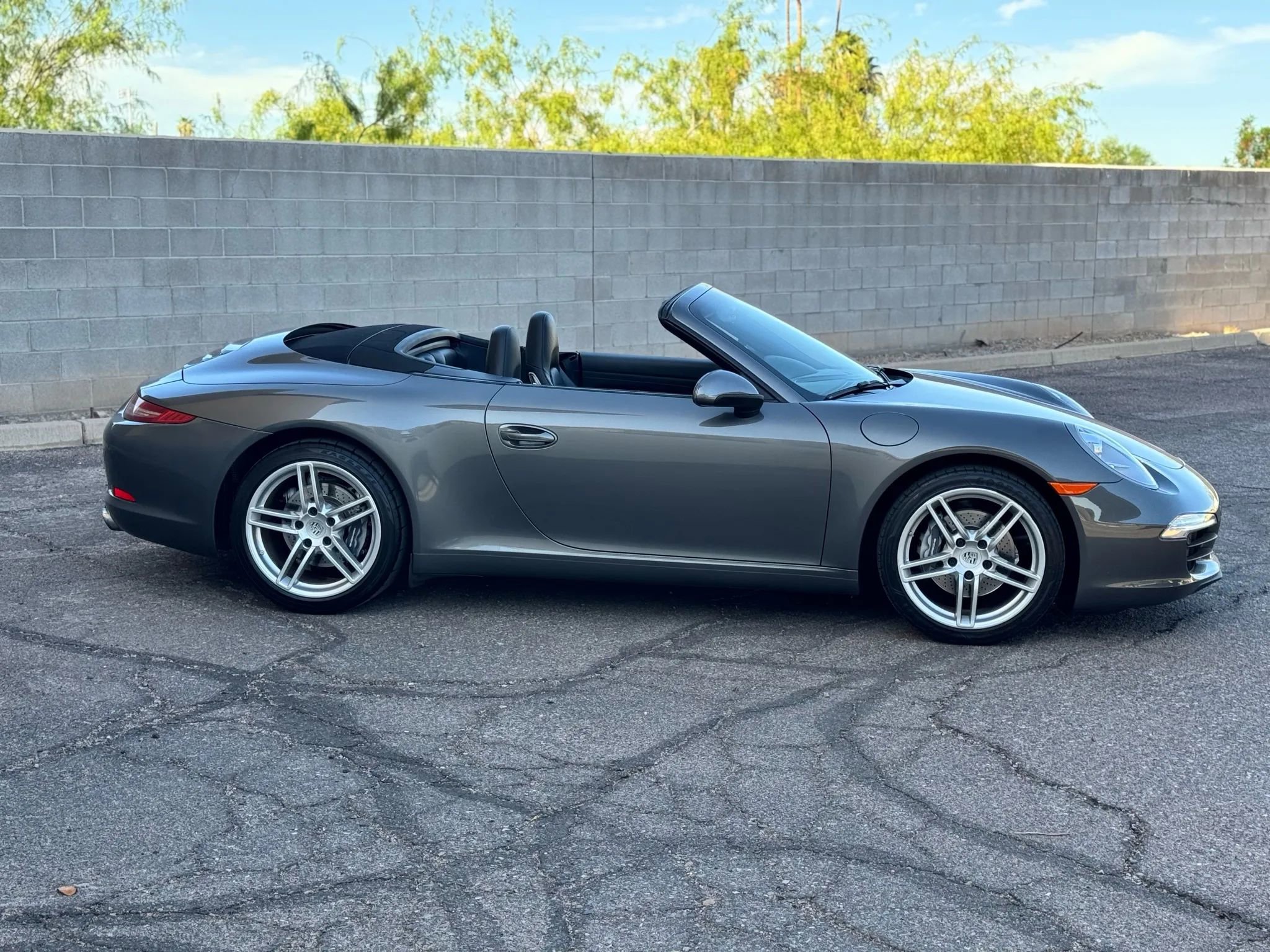 Used 2016 Porsche 911 Carrera image 6