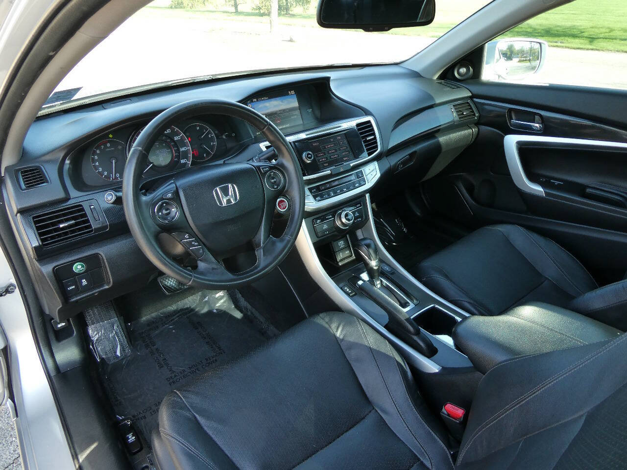Used 2015 Honda Accord EX-L image 10