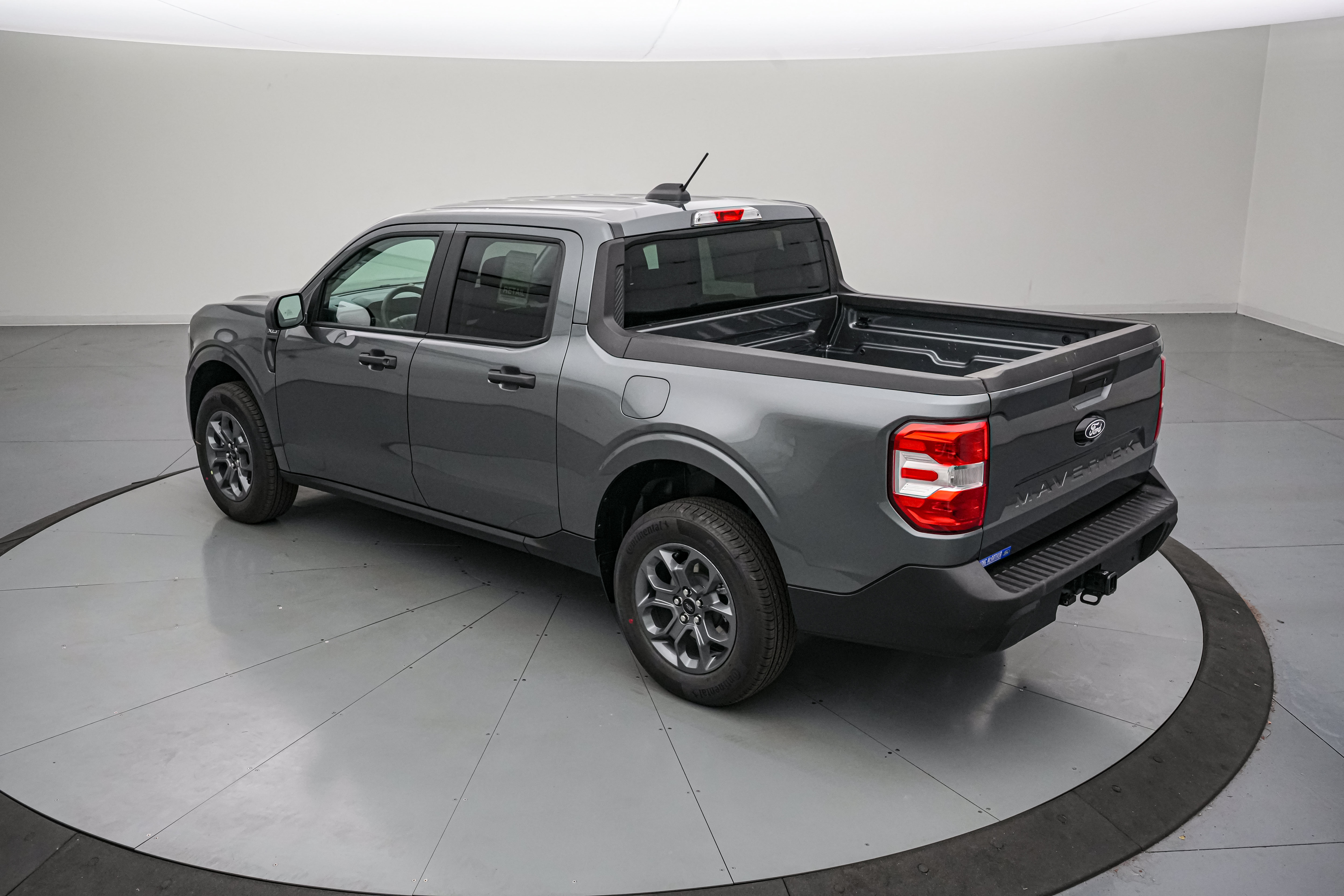 New 2026 Ford Maverick XLT w/ Equipment Group 301A AWD/4WD image 7