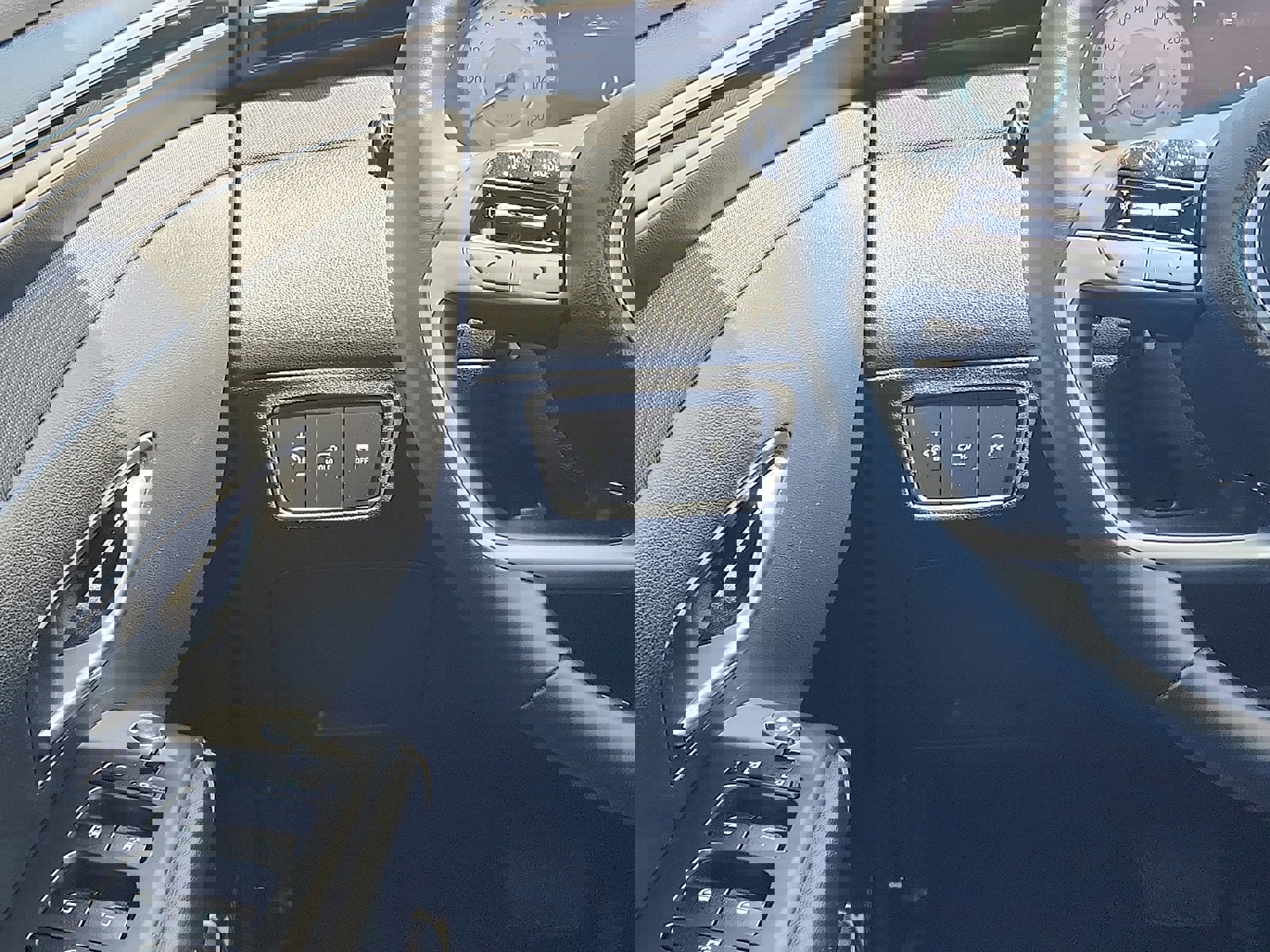 Used 2023 Hyundai Tucson SEL w/ Convenience Package AWD/4WD image 13